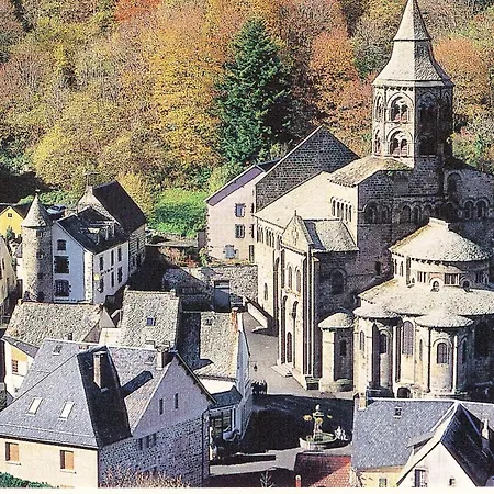 Restaurant Notre Dame فندق 2*