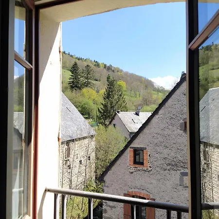 Notre Dame Hotel Orcival
